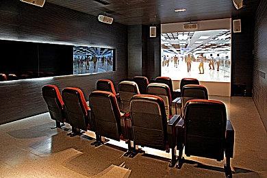 《百英雄传》最新预告片发布 新游戏片段揭露